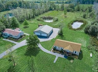 7844 Akron Rd, Lockport, NY 14094