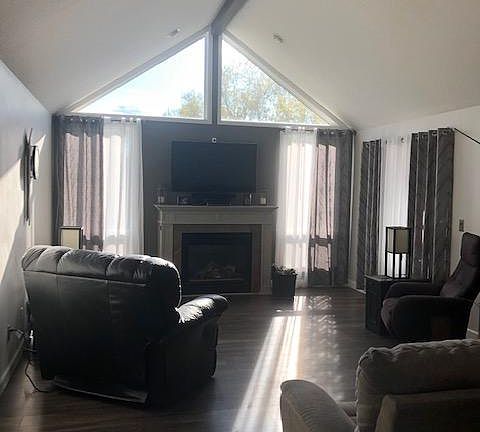 3rd image of 19 Bear Creek Estates Dr