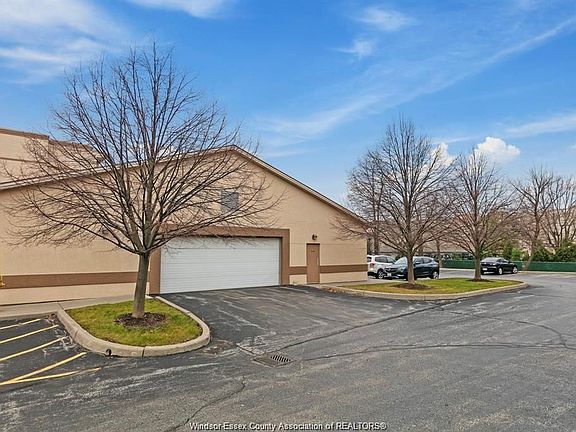 5th image of 315 Village Grove Dr #103