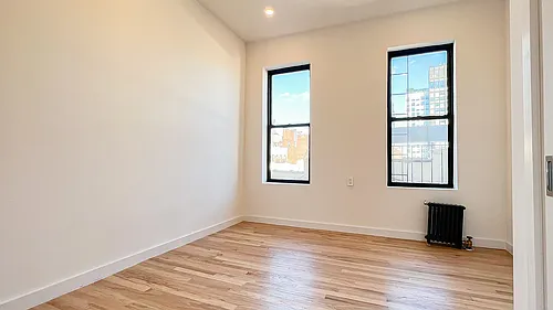 200 Mott St #12 Photo 1
