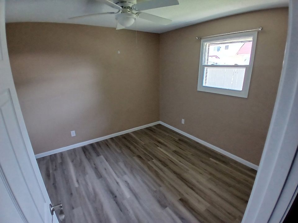 2nd image of 310 E Saint Louis St APT 3