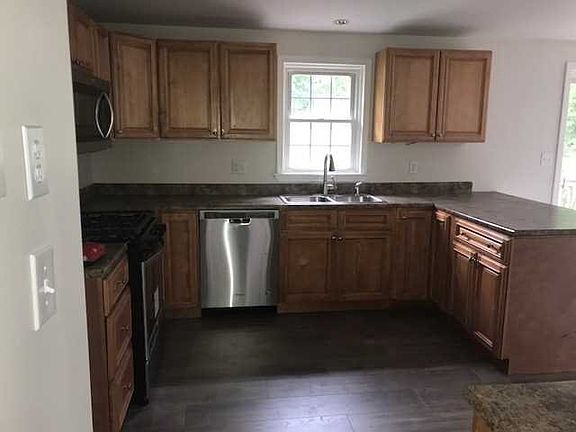 2nd image of 3 Mayer Dr