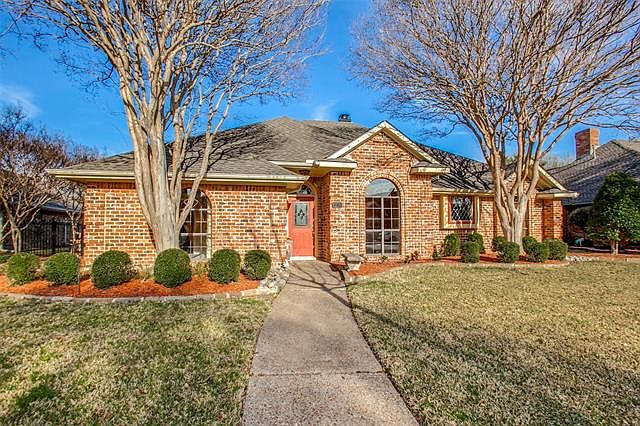 1st image of 2106 Diamond Oaks Dr