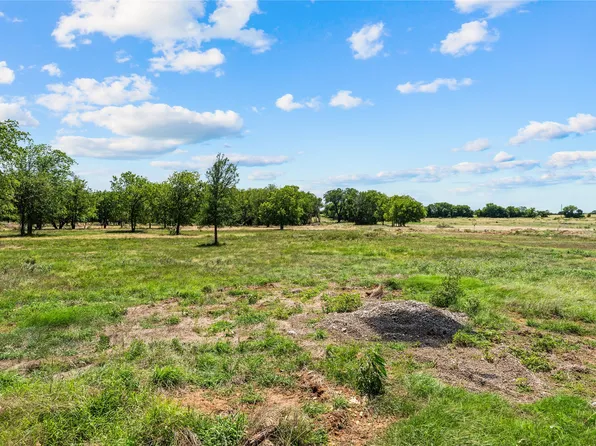 17 Lakewood Dr, Whitney, TX 76692