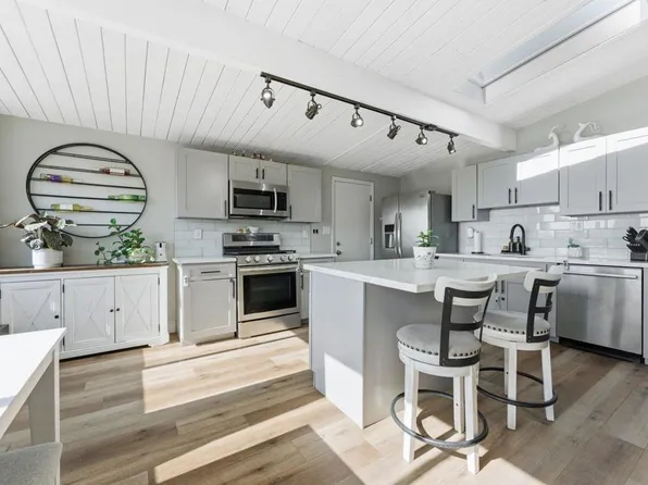 9838 Ivanho St, Spring Valley, CA 91977