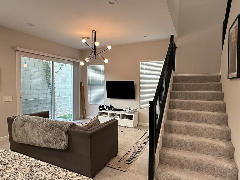 5042 E Anderson Dr — Photo 8
