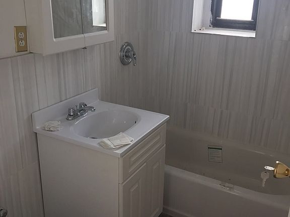 2nd image of 2306 Ocean Ave APT A3