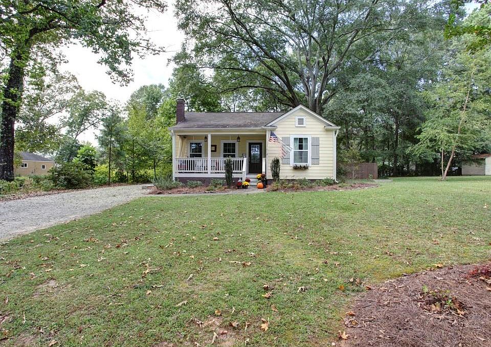 1st image of 2648 Brown Cir SE