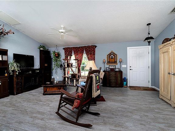 3rd image of 3498 Bartigon Ave