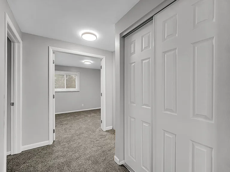 451 Yorkshire Sq #1 — Photo 5