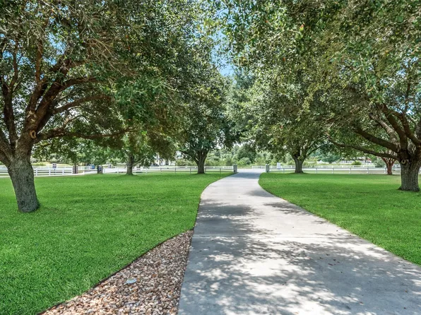 8775 Grand Lake Estates Dr #X77316, Montgomery, TX 77316