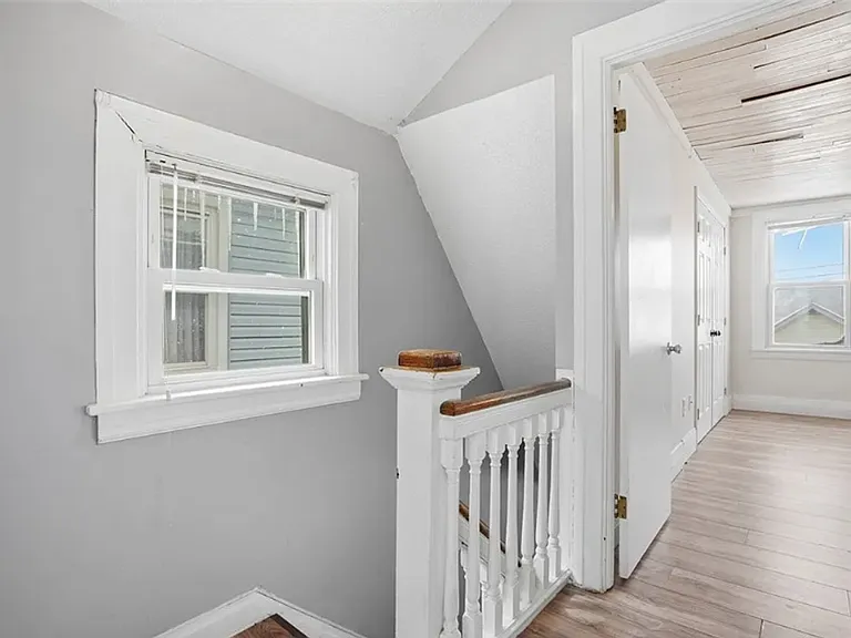 233 Edith St — Photo 13