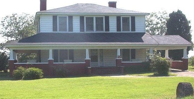 1st image of 1024 Belwood Lawndale Rd