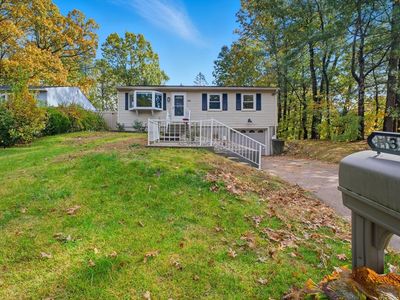 382 N Brook Rd, Springfield, MA, 01119