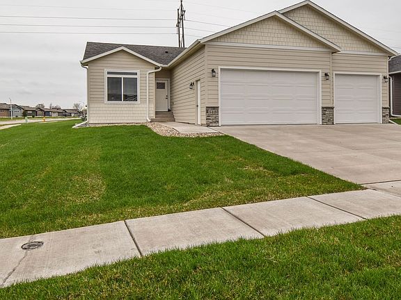 2nd image of 5413 E Spirea Ave