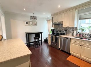 23 Van Buren Ave APT 1, Norwalk, CT 06850