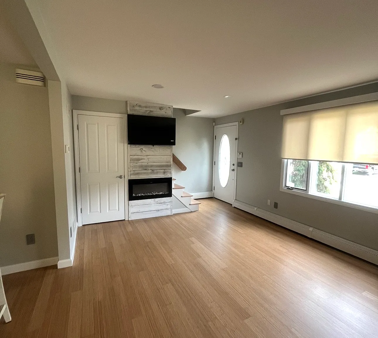 2 bed, 1.5 bath, $2,450 — Photo 4