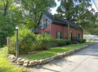 7 Main St, Flanders, NJ 07836