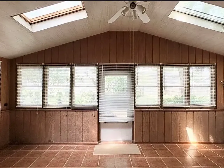 26888 Sweetbriar Dr — Photo 9