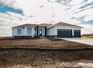 300 Thurston Ln, Derby, KS 67037