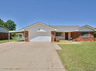 7 W Stadium Rd, Bixby, OK 74008