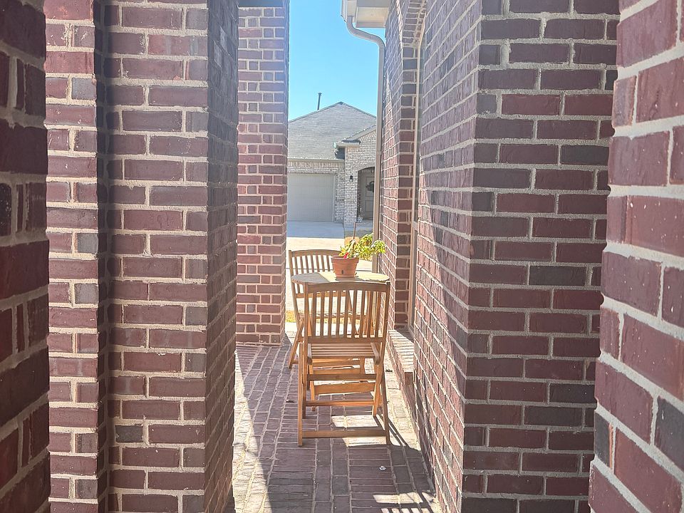 1st image of 15801 Caballero Dr