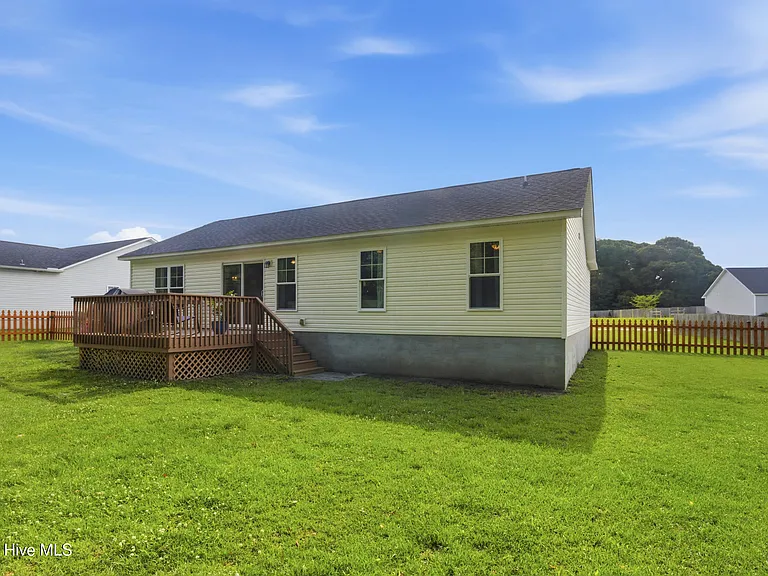 211 N Windy Ridge Rd — Photo 25
