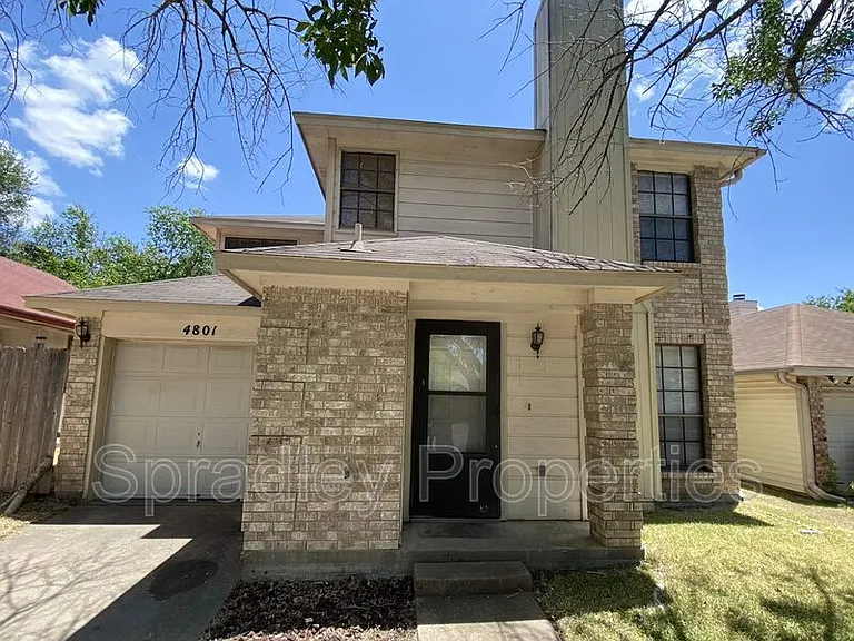 4801 Stone Ridge Dr — Photo 2