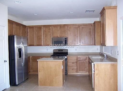 2nd image of 5512 Goldfield St