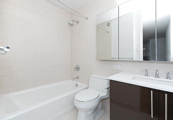 2nd image of 300 E 40th St #1100