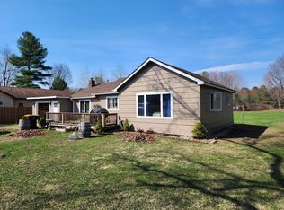 8879 Galbraith Rd, Cheboygan, MI 49721
