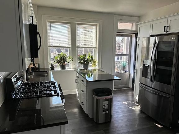 2nd image of 4610 Wilcox Ave #2F