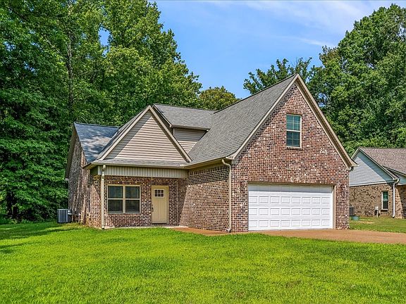 3rd image of 142 Anna Ln
