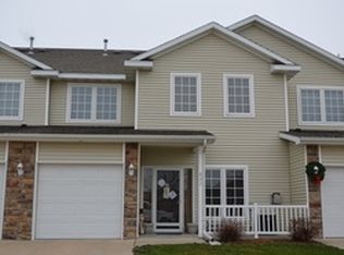 822 Red Hawk Way SE, Altoona, IA 50009