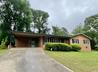 432 Crystal Dr, Fayetteville, NC 28311