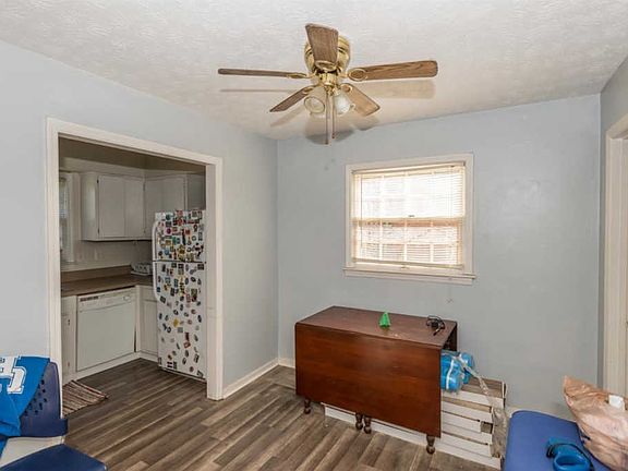 4th image of 3509-3513 Honey Jay Ct