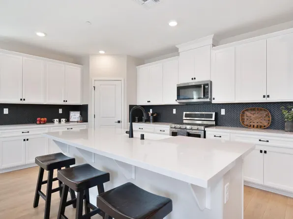 140 Tortosa Ct, Lincoln, CA 95648