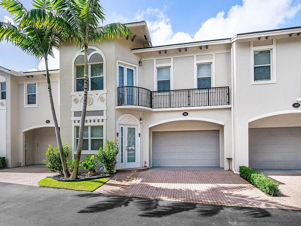 1860 Highland Grove Dr