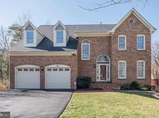 21239 Ravenwood Ct, Sterling, VA