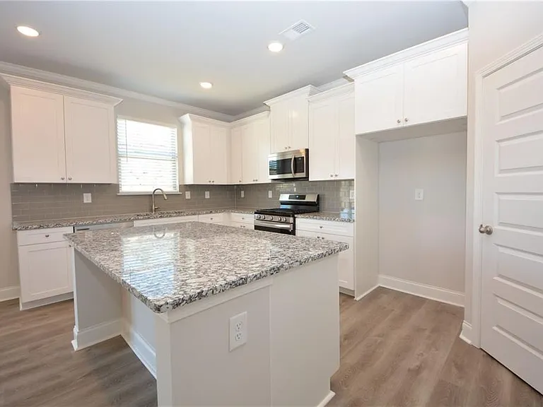 232 Hellen Valley Dr — Photo 17