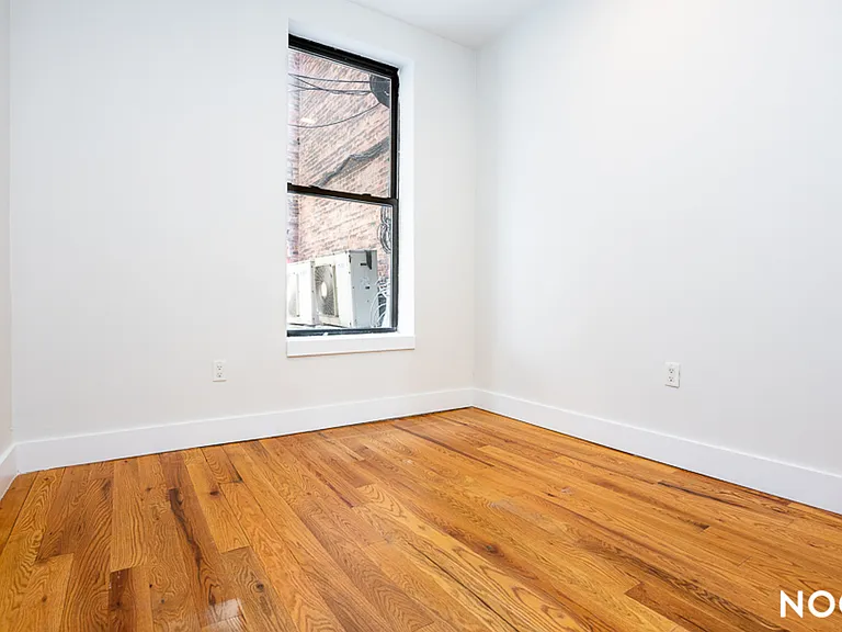 186 Broadway #3 — Photo 10