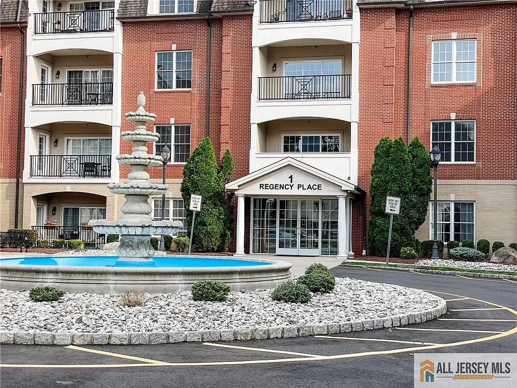 2 bed, 2.5 bath, 1535 sqft, $3,000 — Photo 3