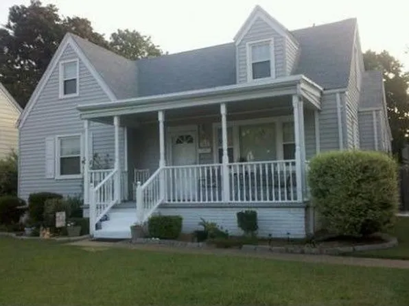 3512 S Warwick Cir, Norfolk, VA 23513