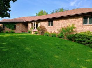 N1894 Vandenbroek Rd, Kaukauna, WI 54130