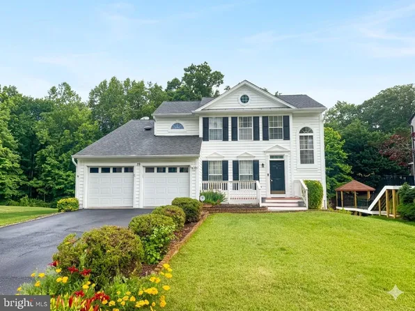 19 Puritan Pl, Stafford, VA 22554