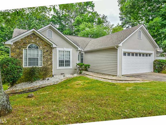 2nd image of 2051 Boone Pl