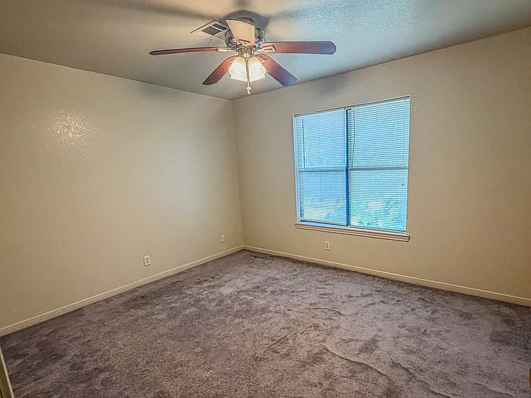 5202 Daybreak Cir — Photo 9