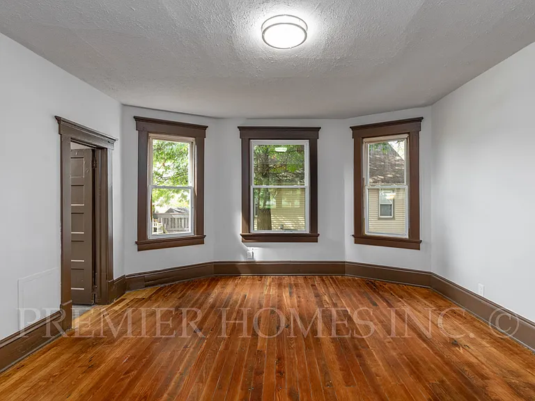 149 Brooklyn Ave SW #A — Photo 10