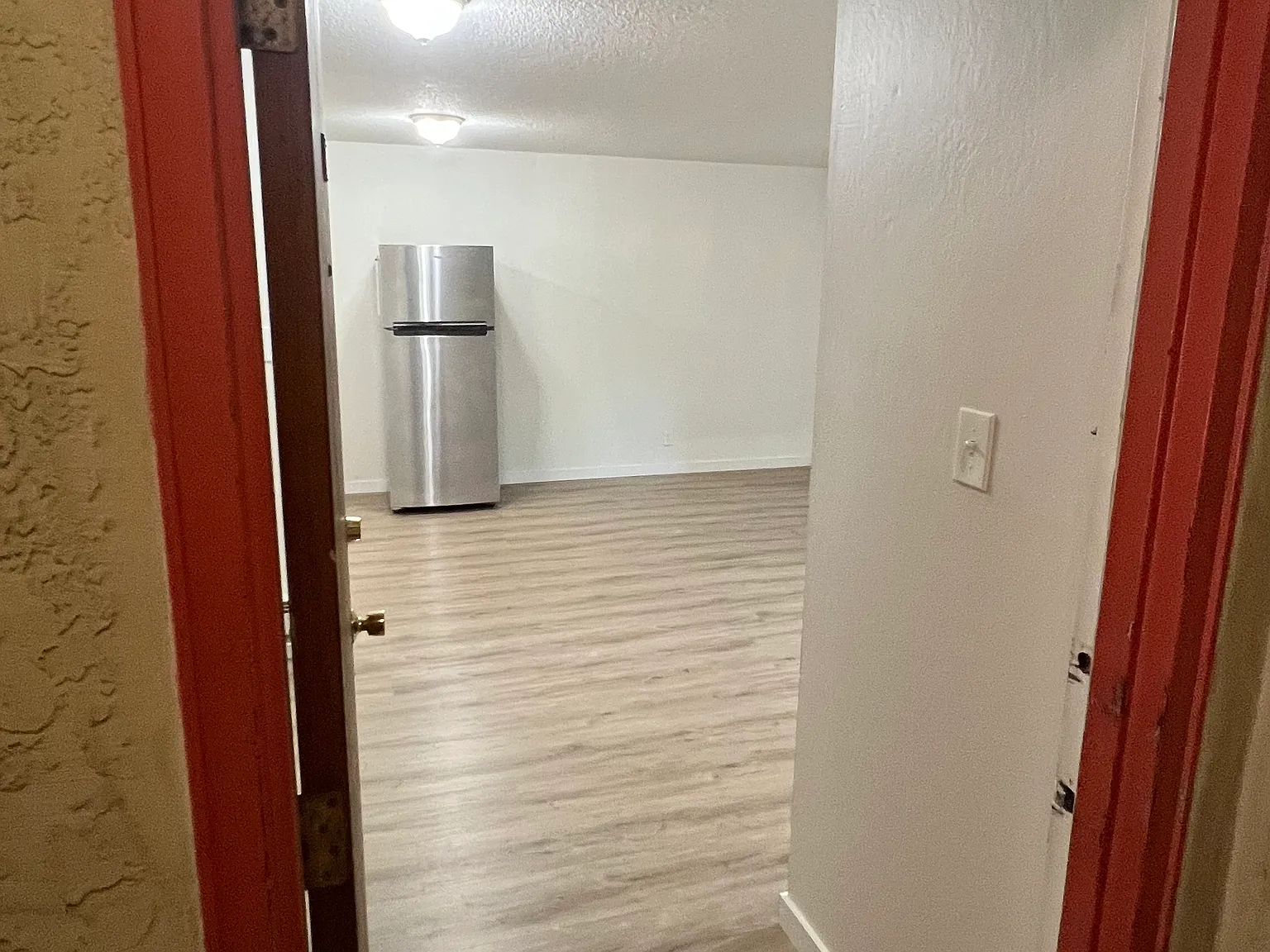 1 bed, 700 sqft, $2,045 — Photo 2