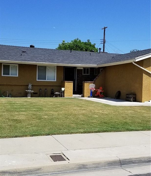 2nd image of 17238 Gardenland Ave
